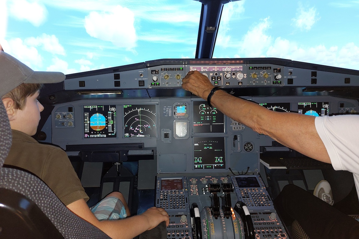 Flugsimulator A320: Kinder-Schnupperfliegen