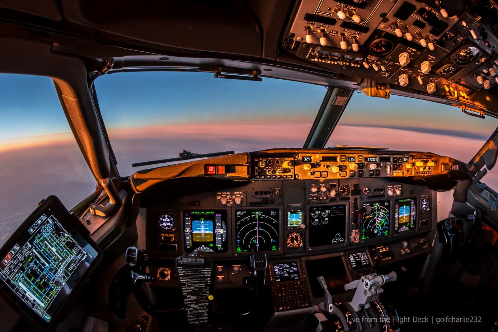 Cockpit Boeing 737