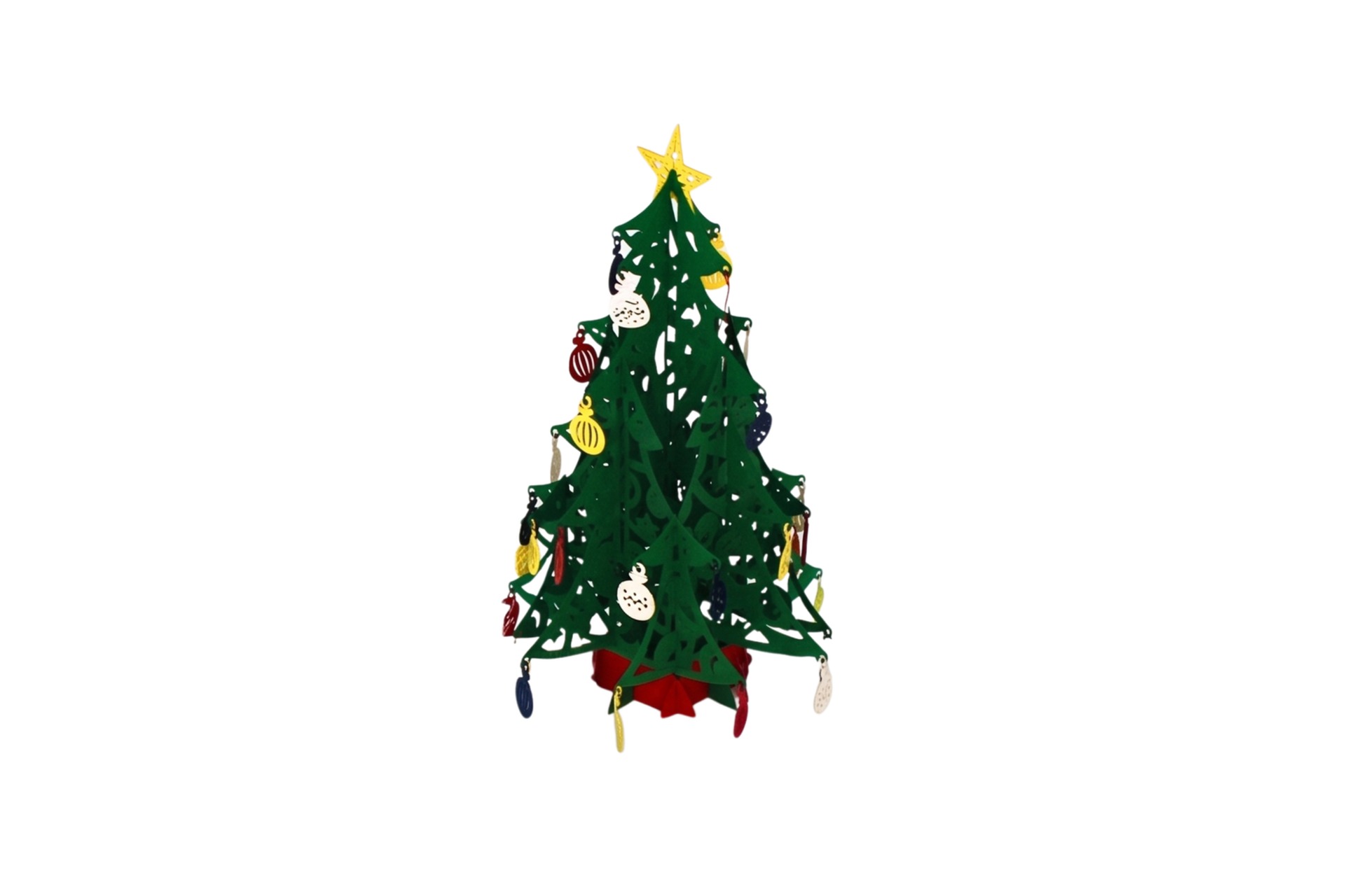 Aufgestellter Pop-up-Weihnachtsbaum in Grün mit gelbem Stern und bunten Ornamenten, freigestellt auf weißem Hintergrund