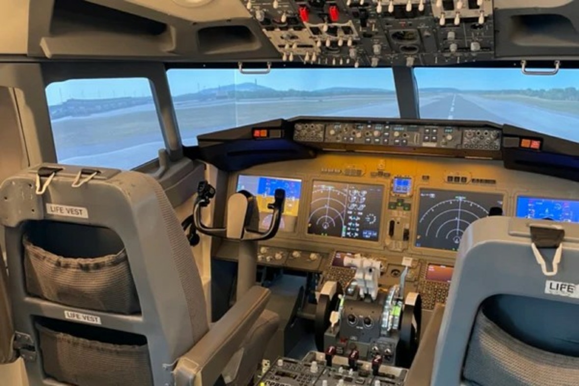 Flugsimulator Boeing 737 MAX: First Class